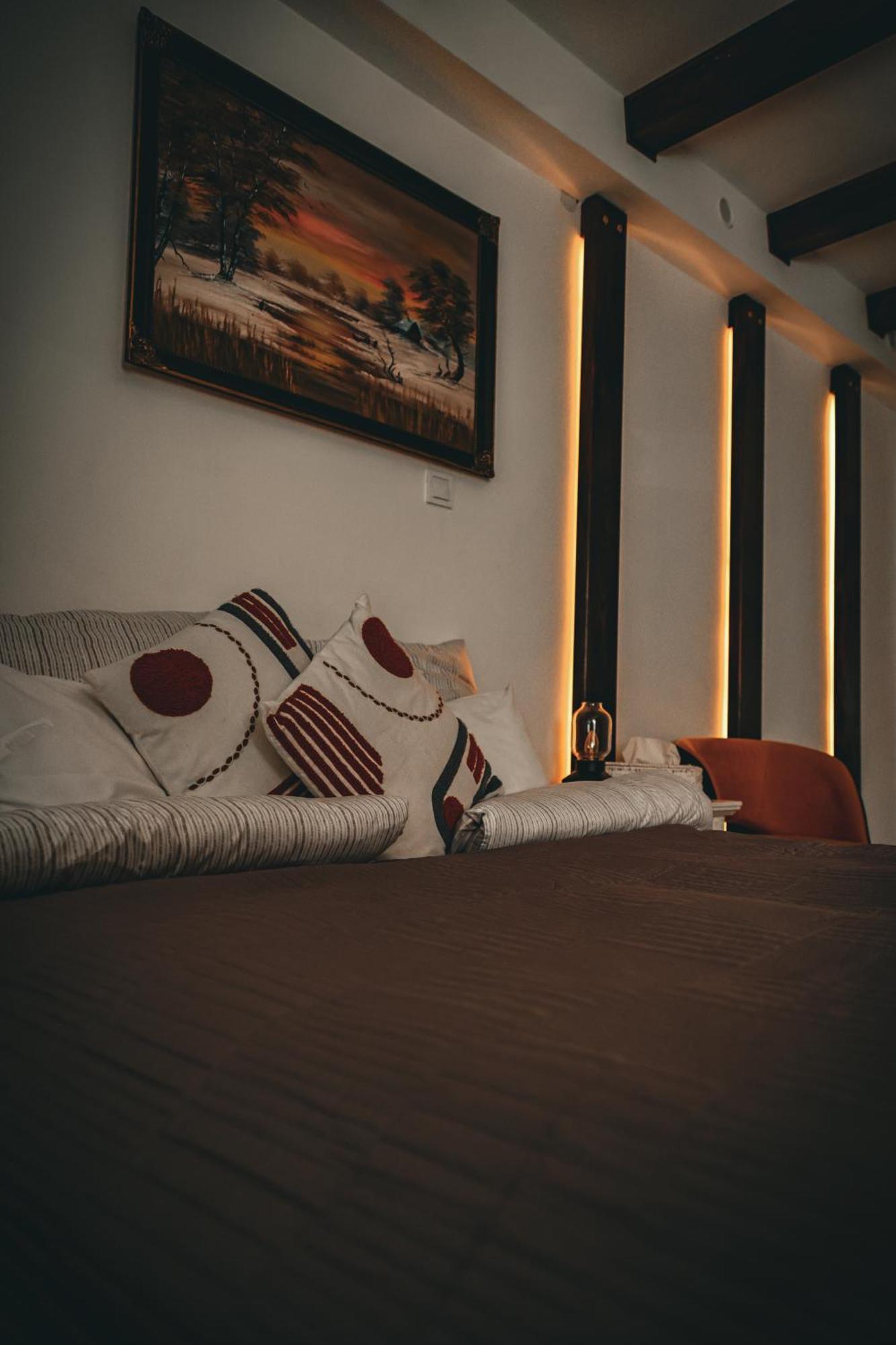 Kisház Apartman Eger Esterno foto
